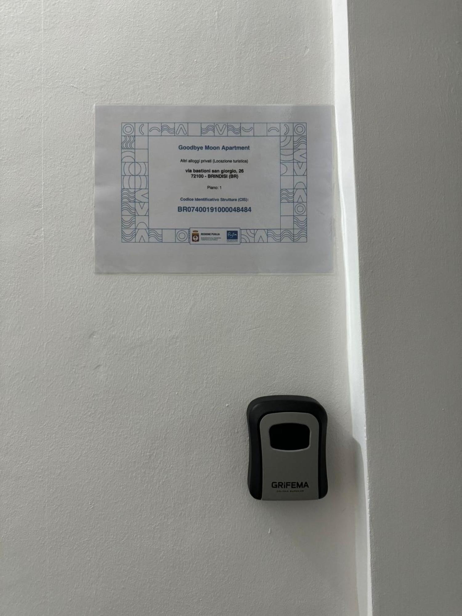 Goodbye Moon Apartment Brindisi Zewnętrze zdjęcie
